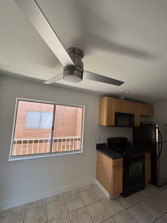 Photo - 6600 Warner Ave Unidad 215