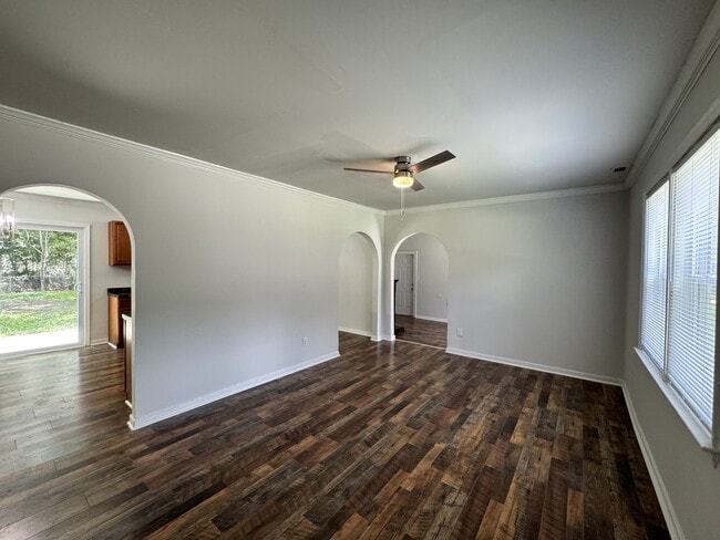 Photo - 510 Redwood Pl