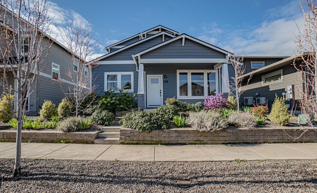 Photo - 256 Rockfellow Pl