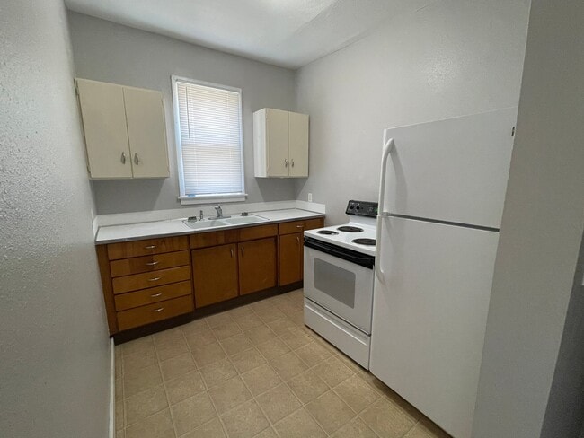 Photo - 458 3rd St NE Unit 1