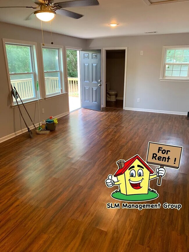 Photo - 5617 Oak St Unidad C