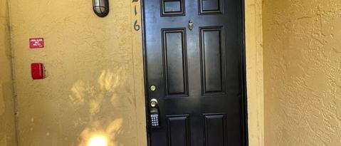 Photo - 2835 Winkler Ave