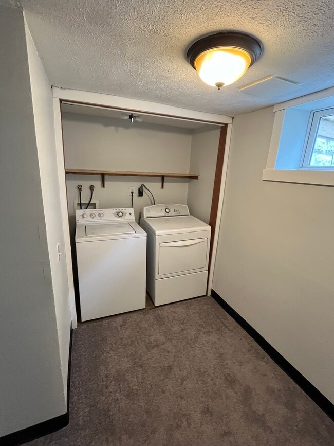 Photo - 430 N 25th St