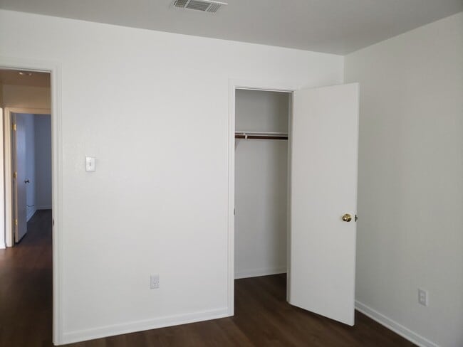 Photo - 4201 Primrose Dr Unit #B