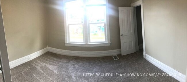 Photo - 227 W. Michigan-2 Unidad 2