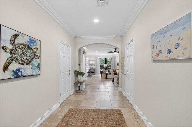 Photo - 320 Via Villagio