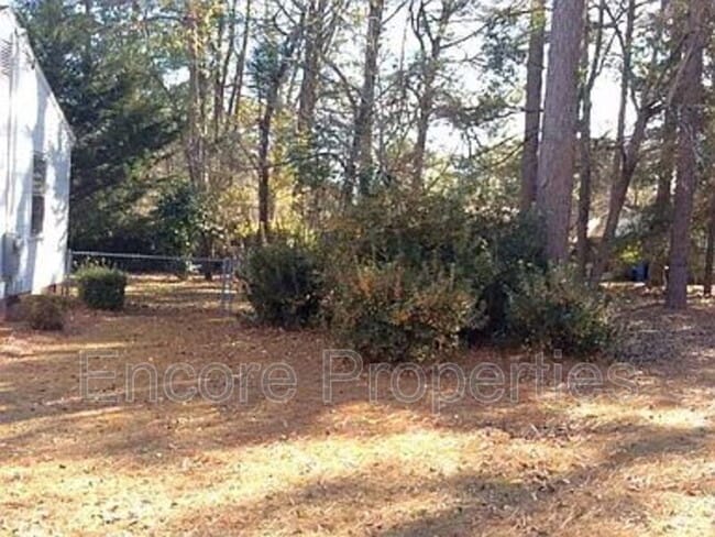 Photo - 533 Spaulding St