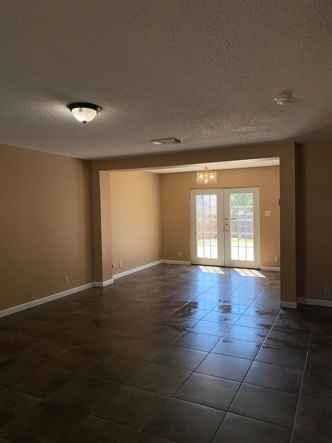 Photo - 3 bed 2 bath home in Candlewood Park