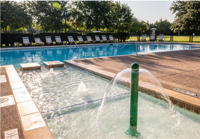 Photo - 9142 Crenshaw Ln
