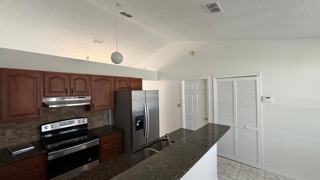 Photo - Nice looking home in Ocoee inside Sawmill community!!!