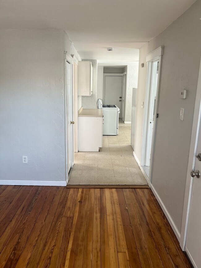 27 Warren Ave Unit 3