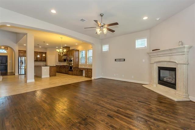 Photo - 307 Palacio St