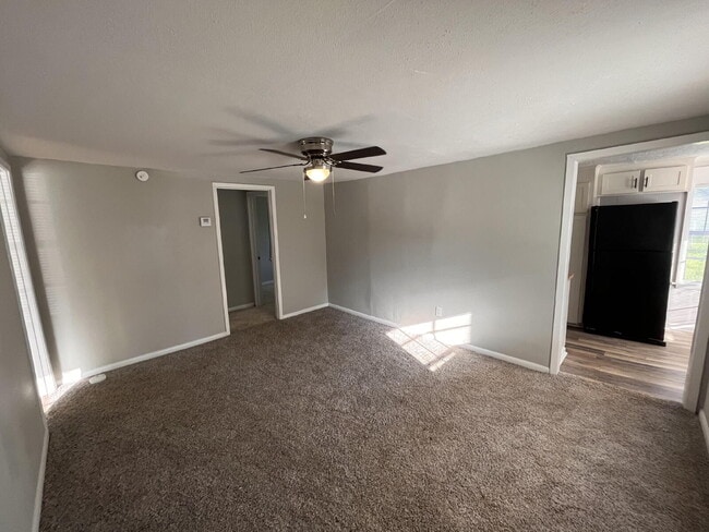 Photo - Cozy 3BR Rental in Pearl, MS – Spacious Ya...