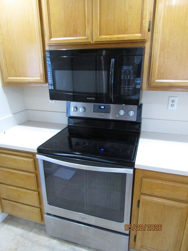 Photo - Beautiful single story 3 bedroom house with large back yard. Private cul- de- sac. Bonus office/ ...