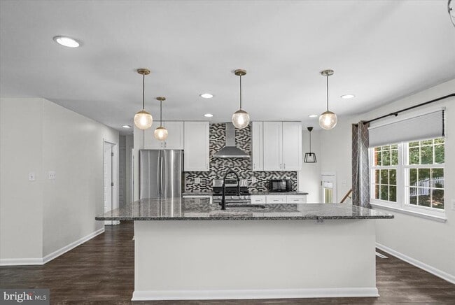 Building Photo - 10202 Daventry Dr