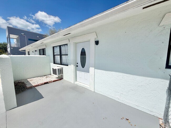 Photo - RFR (543 103rd Ave) Unidad 543