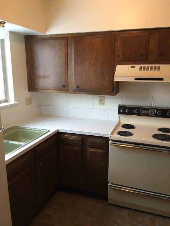 Photo - Pinewood Square Apartments