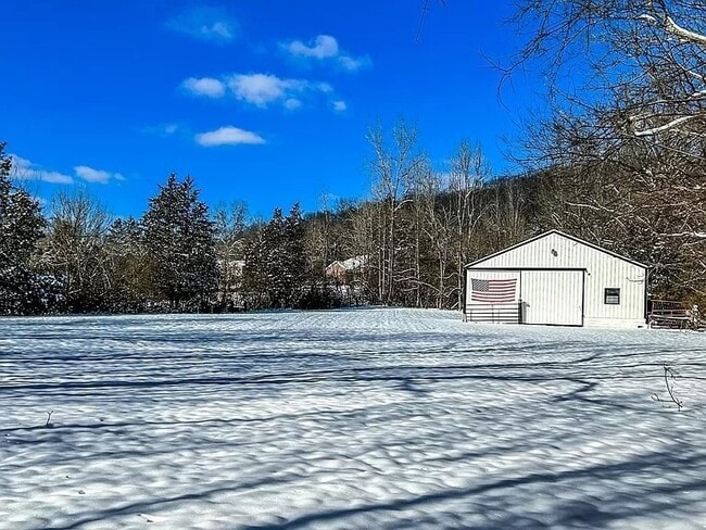 Photo - 5454 Pinewood Rd