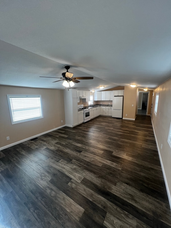 Photo - 911 West Ave