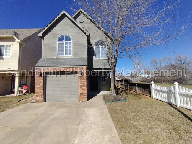 For Lease | Jenks | $1400 Rent - For Lease | Jenks | $1400 Rent Casa