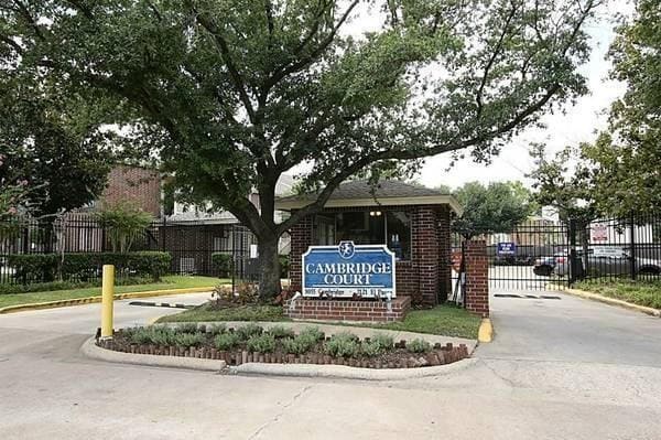 Building Photo - 2 Bed Condo in 77054 Near Texas Medical Center + Gated Community Unit 35