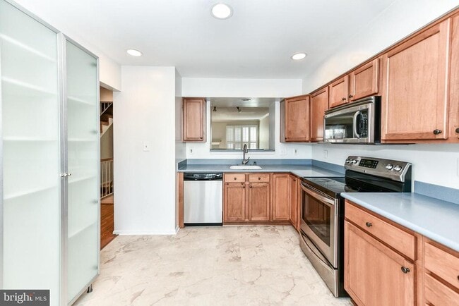 Photo - 21 Fendall Ave