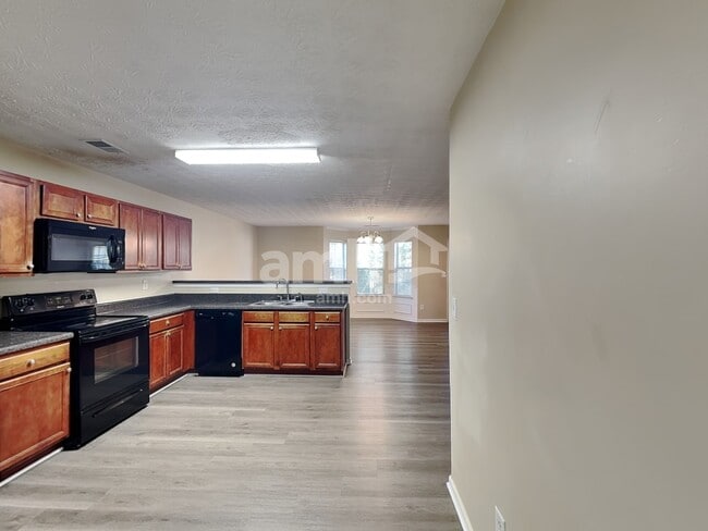 Photo - 3705 Sidda Way