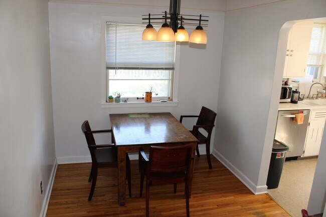 Photo - **Lake Nokomis Beauty! 3 Bed 1 Bath!**