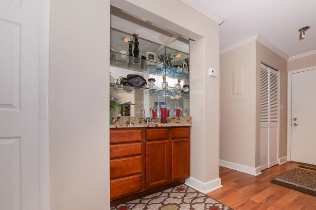 Photo - 2050 Oleander Blvd Unidad 2202