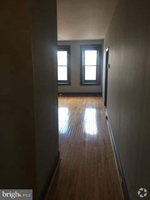 Building Photo - 700 S Broadway Unit 300 Rental