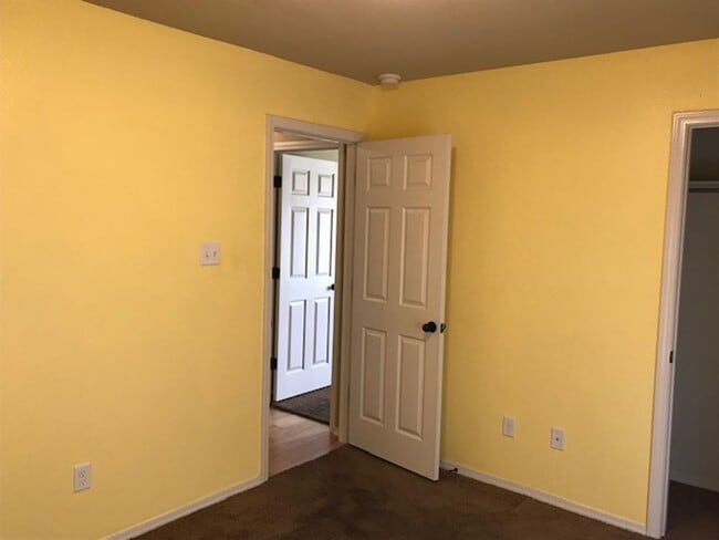 Photo - 6017 Trammel Estates Dr