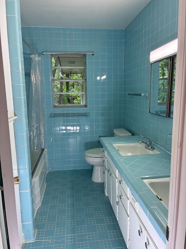 Photo - 3649 Pineview Cir