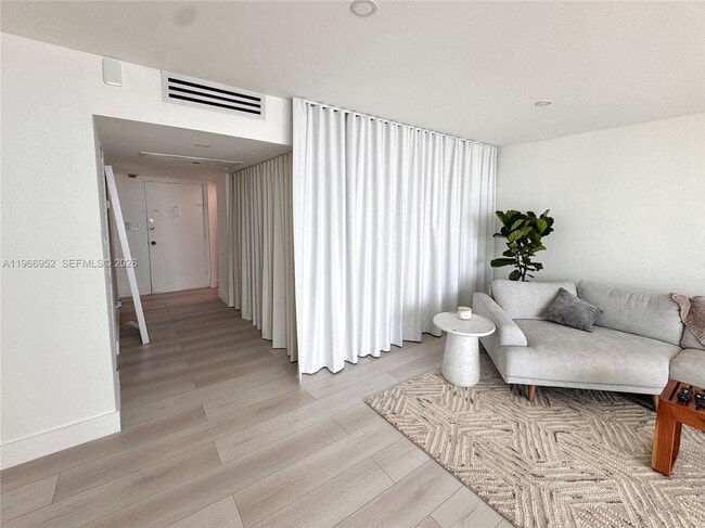 Photo - 5401 Collins Ave Unit 632