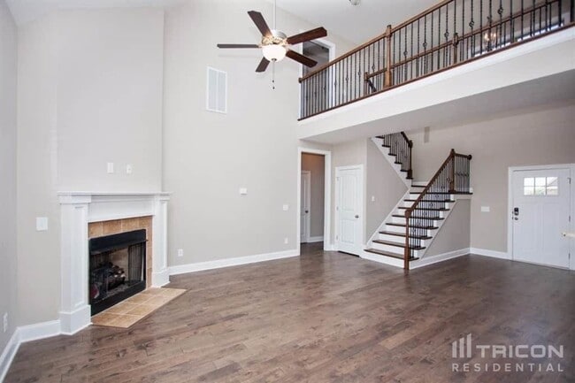 Photo - 1502 John Lee Ln