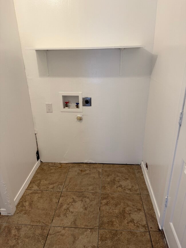Photo - 324 NW 96th St