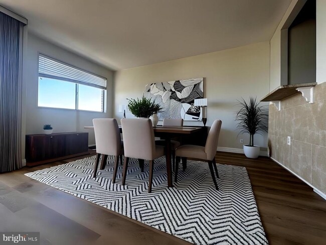 Building Photo - 2059 Huntington Ave Unit 1101