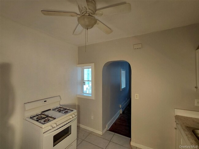 Photo - 101 Elmendorf St Unidad 1