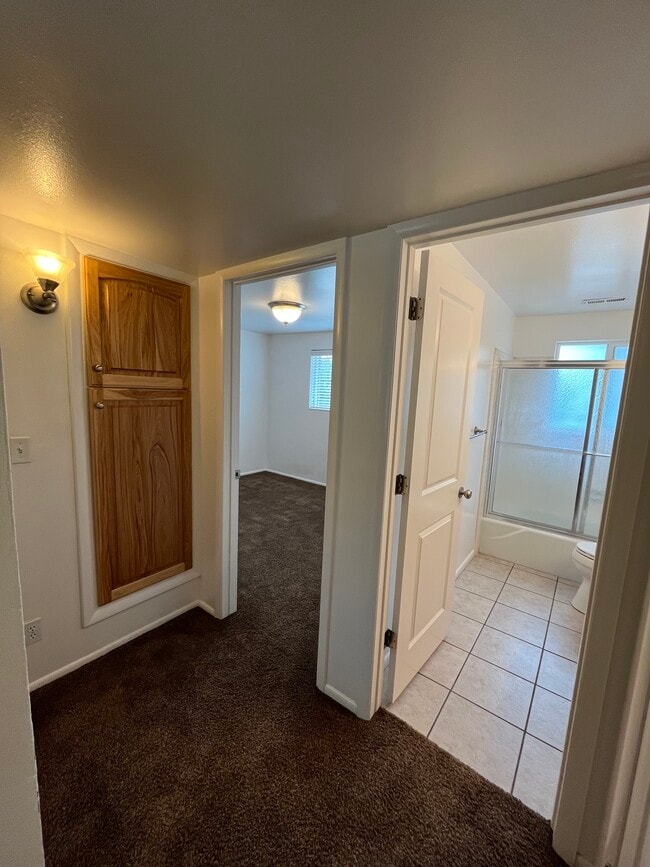 Hallway - 378 S 150 W Unit 378