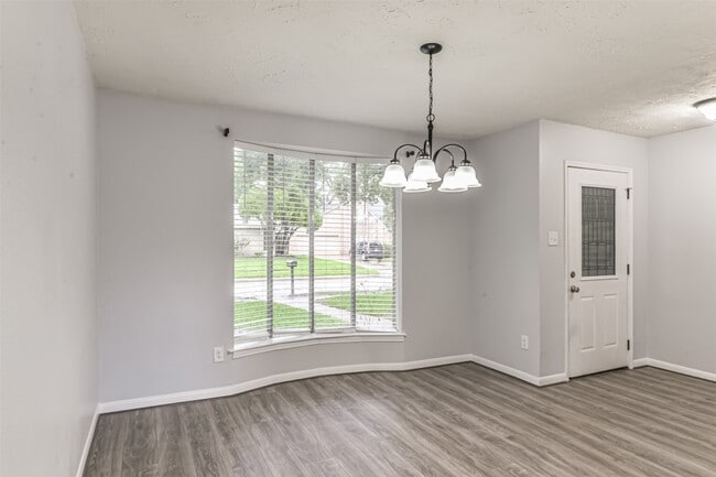 Photo - 21335 Park Mt Dr