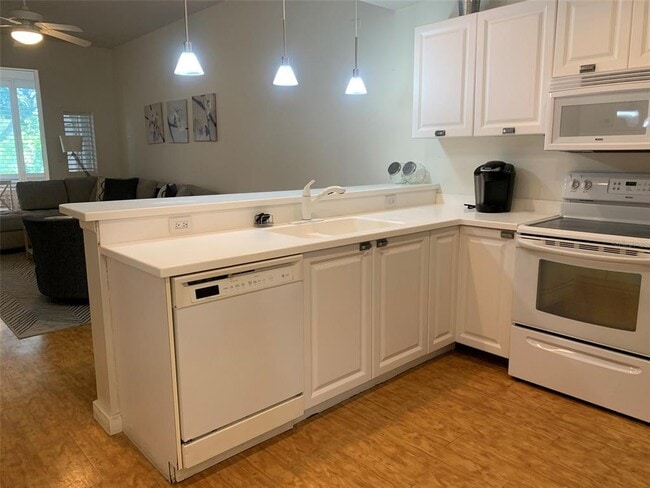 Photo - 3605 54th Dr W