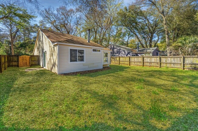 Photo - 1078 Secessionville Rd