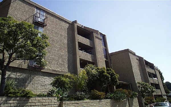 Photo - 3041 Weldon Ave