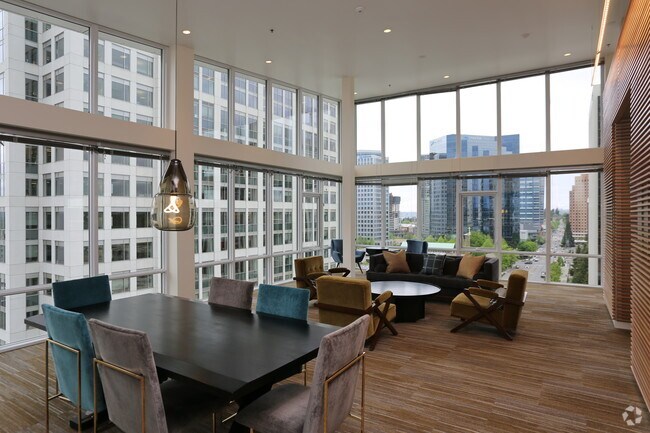 Rooftop Lounge - Alley 111