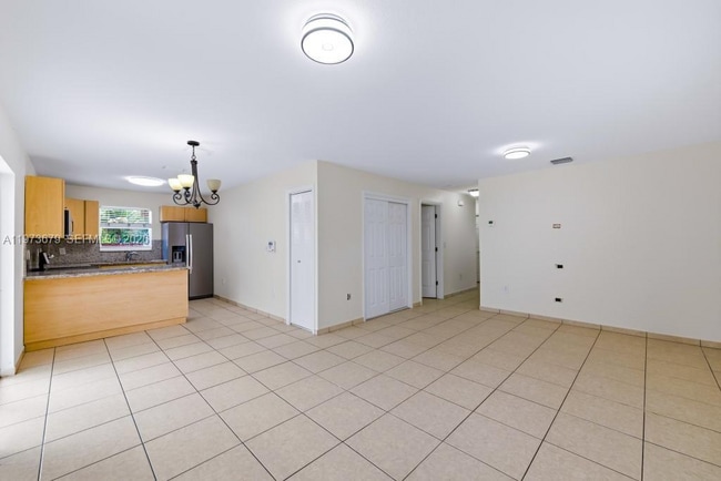 Photo - 3072 NW 14th St