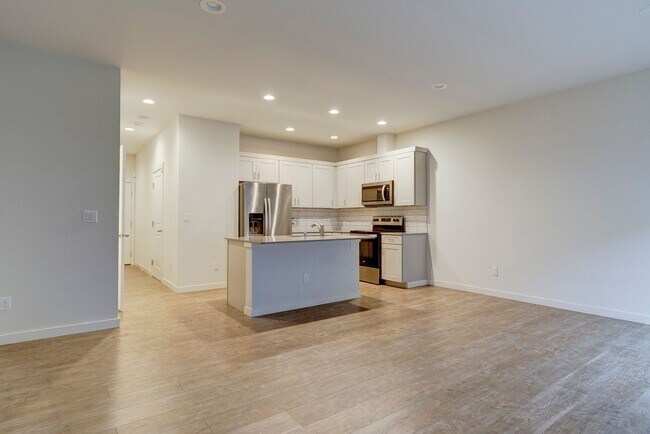 Photo - 3 Bedroom/2 Bath  townhouse in Kettlecove community