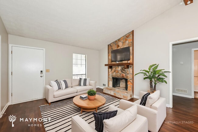 Photo - 2524 Holly Berry Trail SW