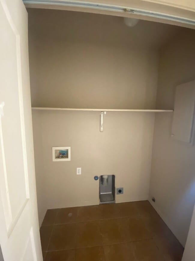 Photo - 4 Bedroom, 2 Bathroom House Available Now!