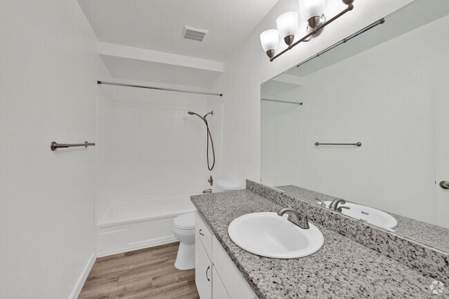 1BR, 1BA - 750SF