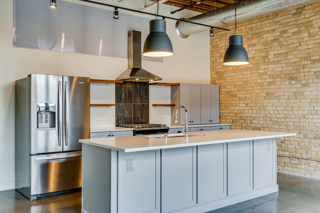 Photo - Smyth Lofts | Luxury Lofts in the North Loop