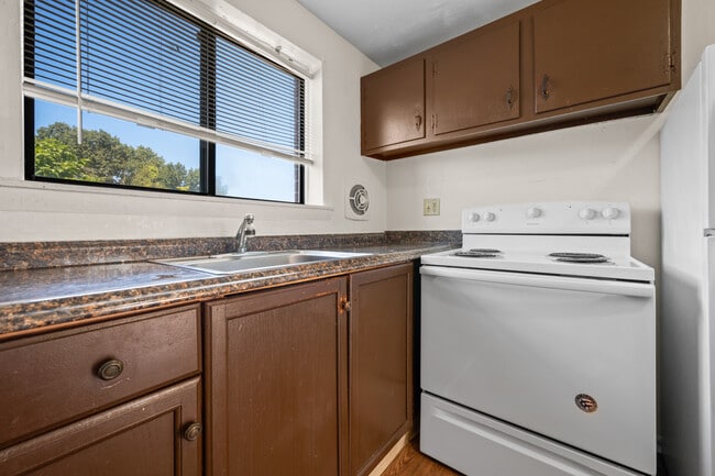 10 Henderson Dr Unit 20-6